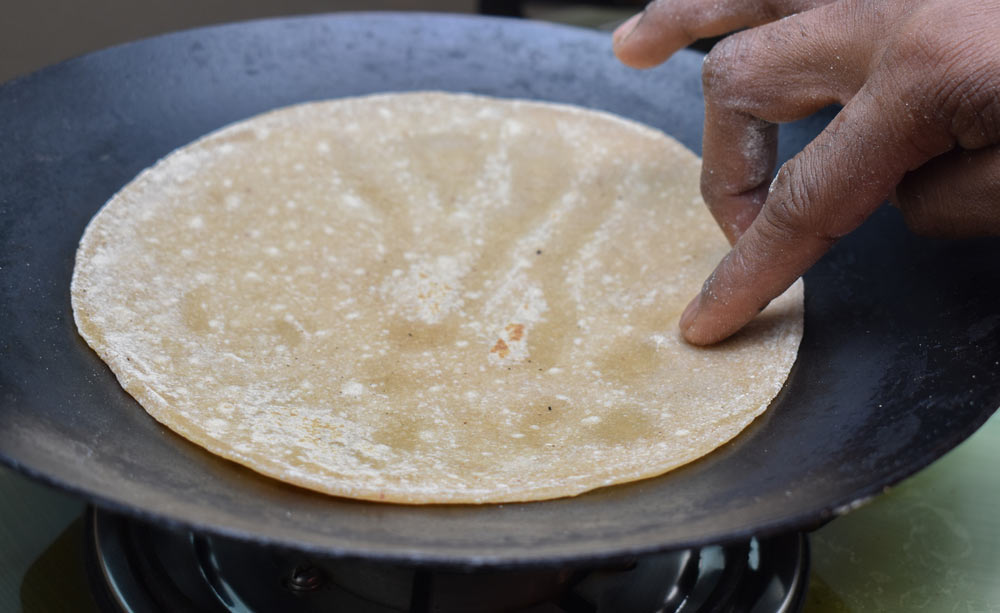 tips to seasoning your tawa by chef ranveer brar