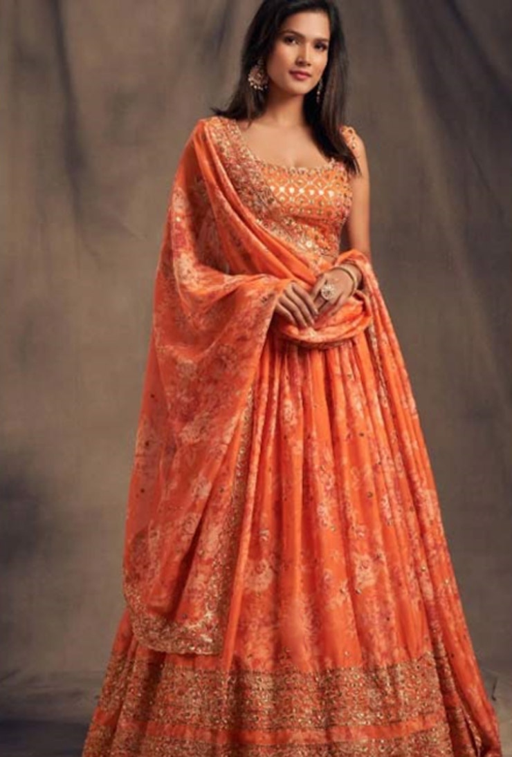 orange lehenga for mehndi function (4)