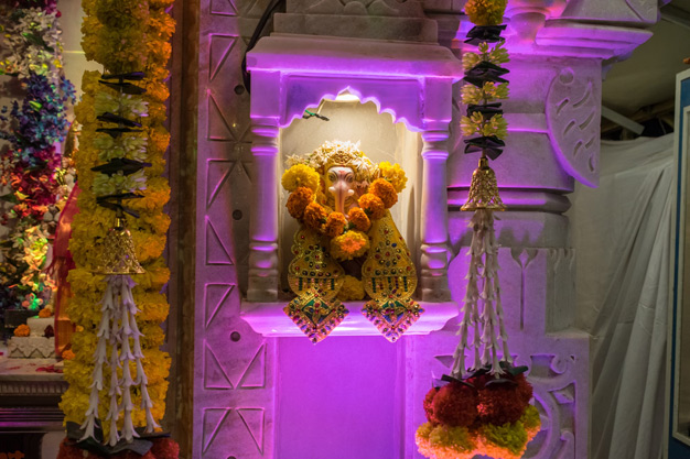 can we place puja room at bedroom