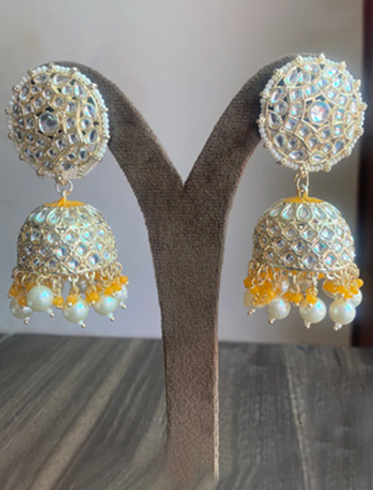 yellow jhumka designs (5)
