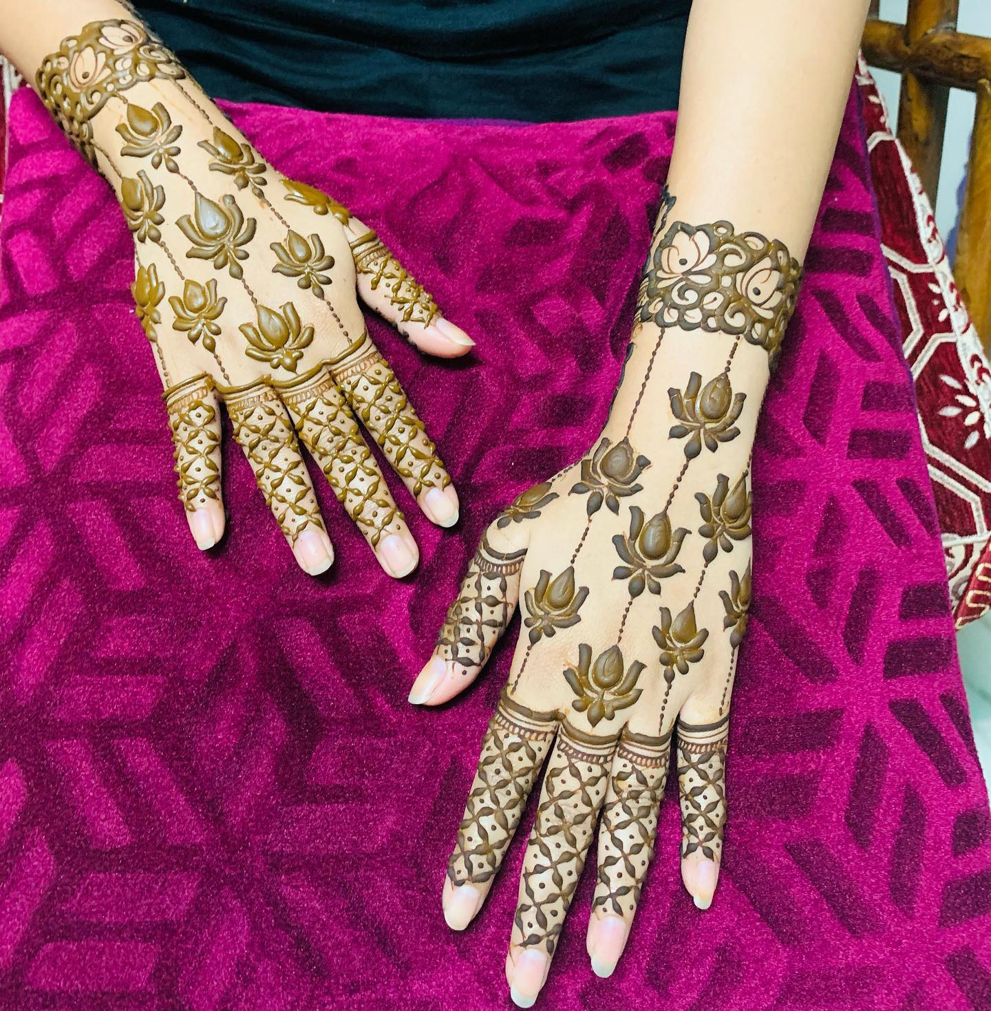 trendy mehndi designs 2024