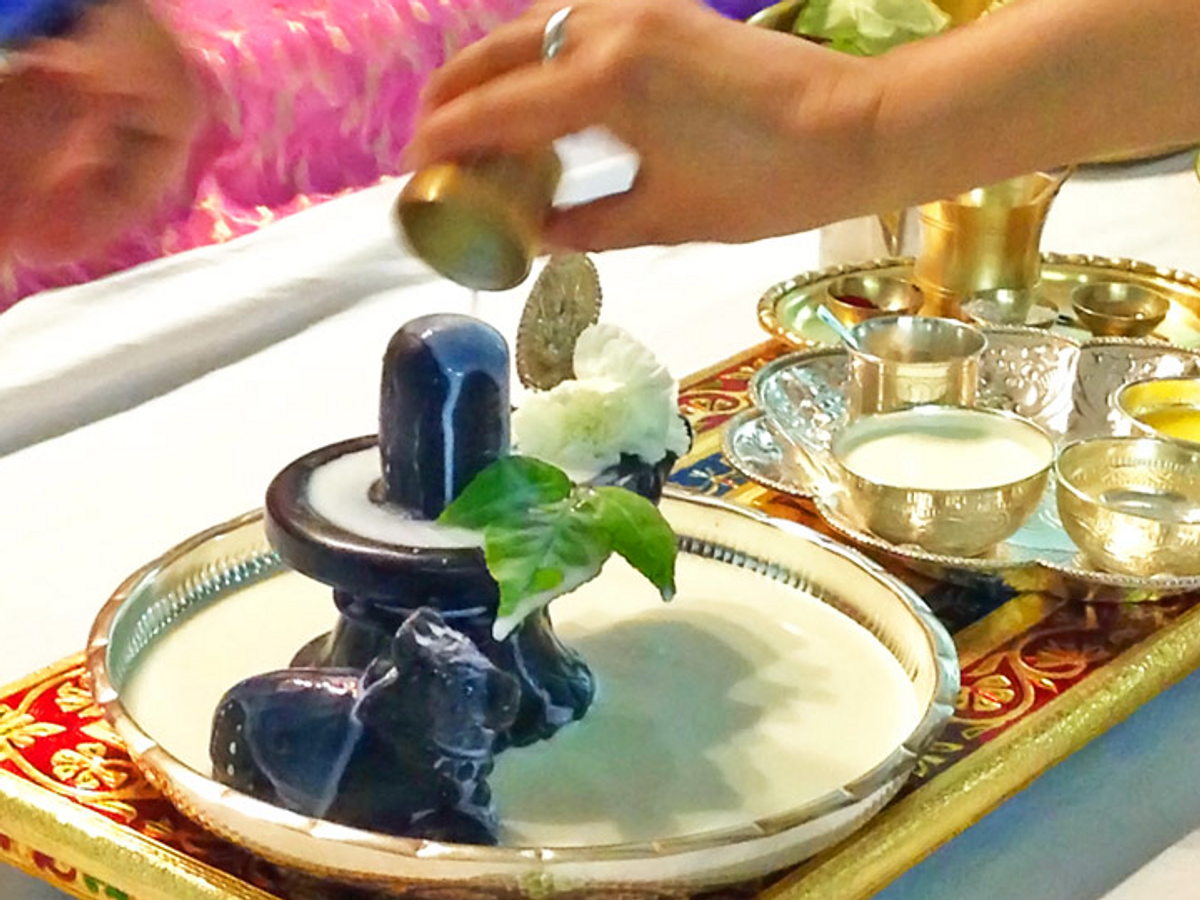 shivlinga puja