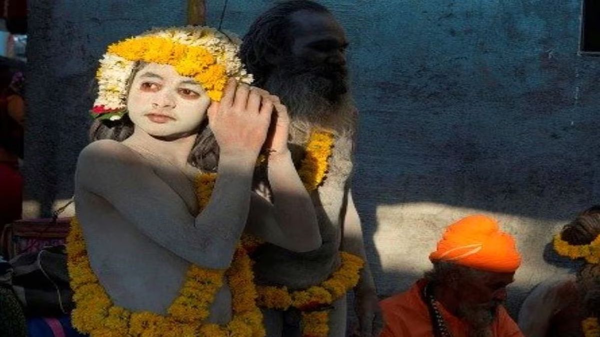 mahila naga sadhu ki mystery