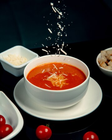 tomato-soup-with-grated-cheese-crackers_140725-3017