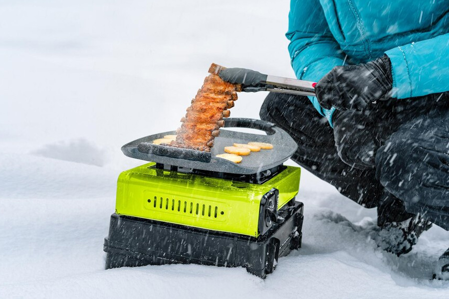 things required for snow trekking in hindi