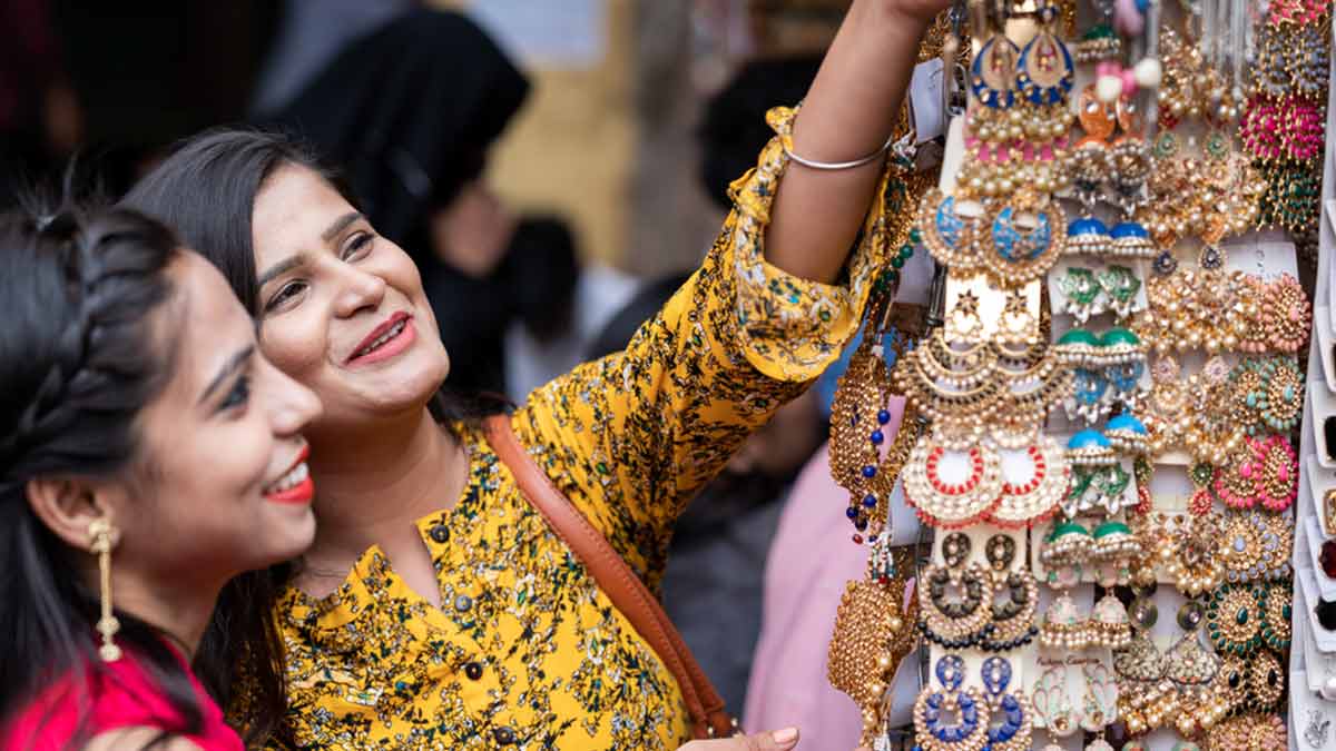 cheapest earing collections in wednesday market