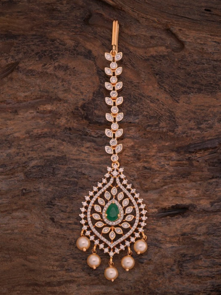 oval shape maang tika