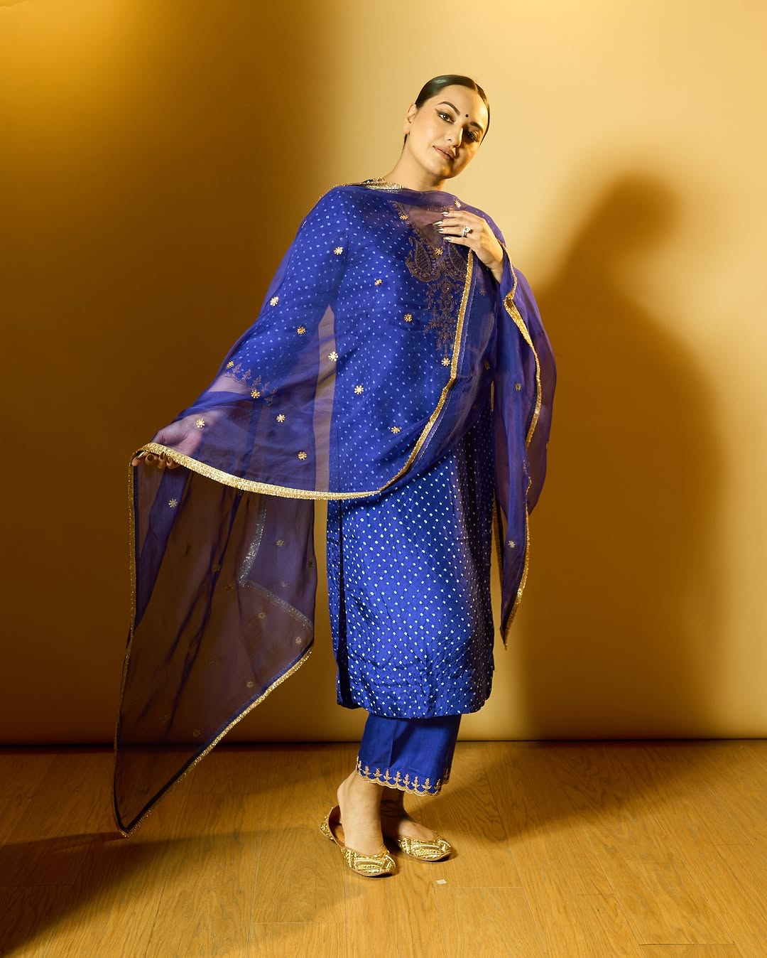 Blue colour suit (2)