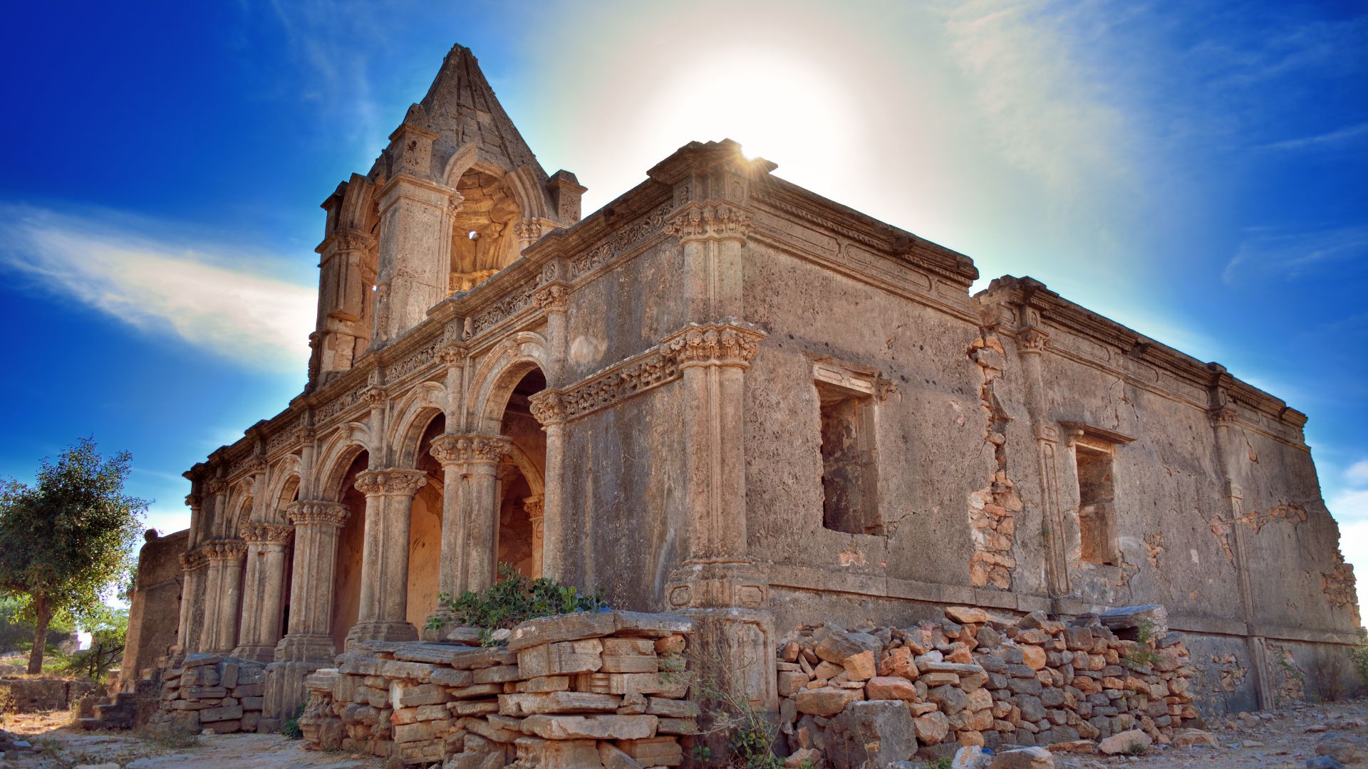 aaina mahal to roha fort top 3 historical places in kutch ticket price time and all details