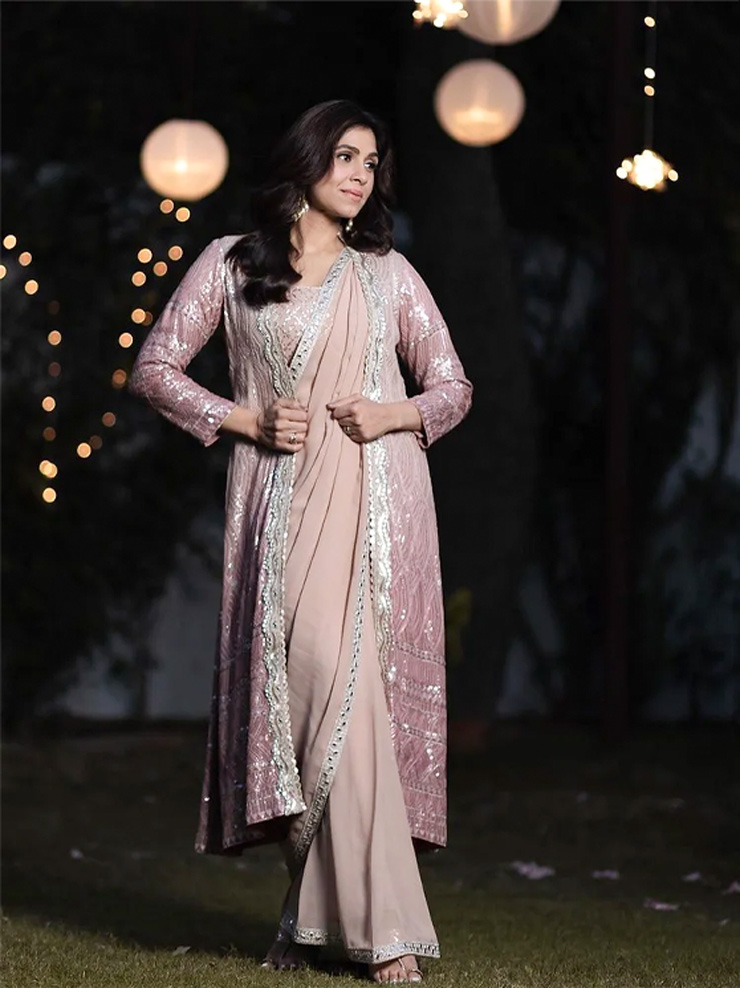 shrug with saree (2)