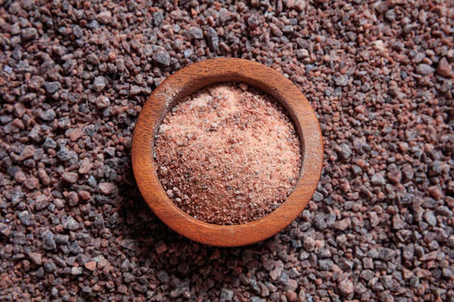 use black salt for indigestion (2)
