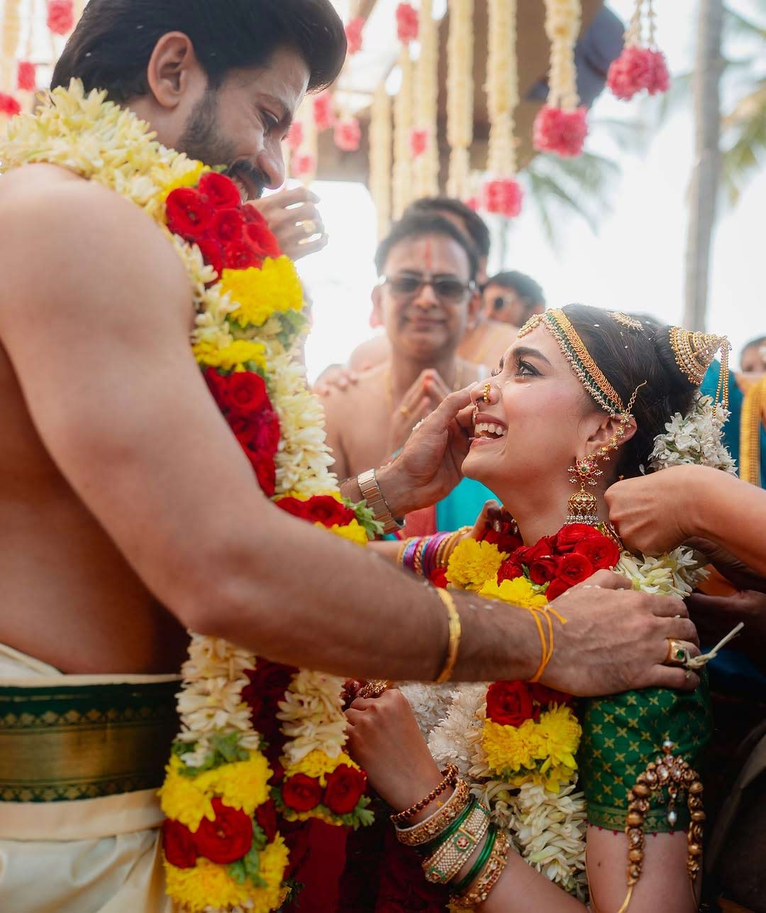 keerthy suresh antony thattil wedding photos