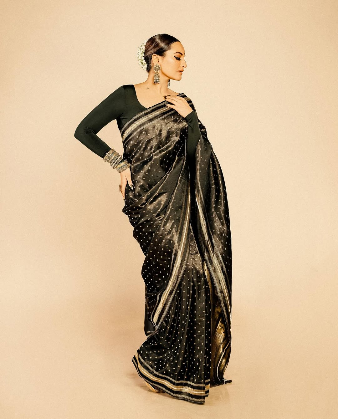 Fareedan… aur woh #Heeramandi ki raat   #heeramandionnetflix MAY1st