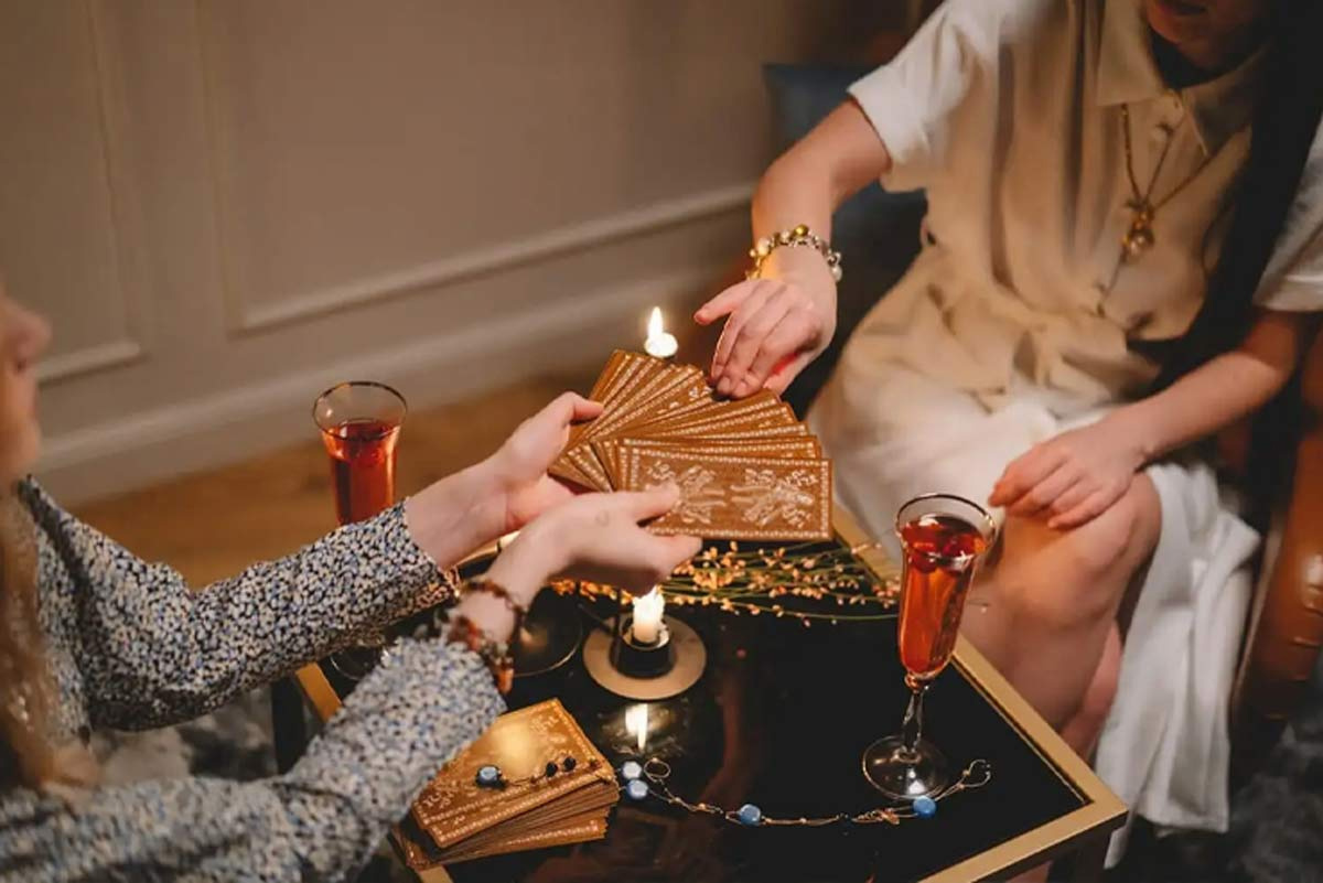 weekly love tarot predictions