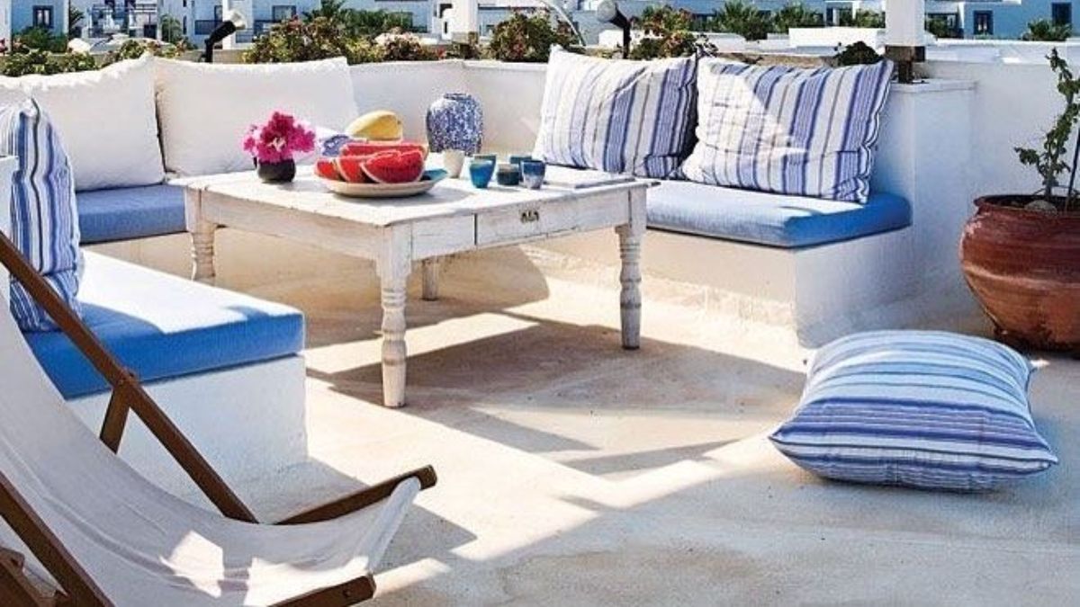 ghar ki chhat ke liye kaun sa colour achcha hai