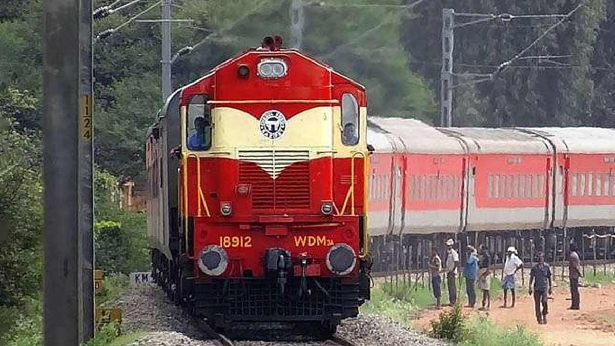 what is railway rail saarthi app and how it is work1