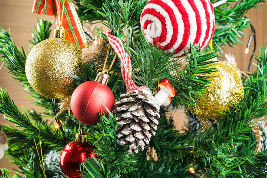 Christmas tree decoration