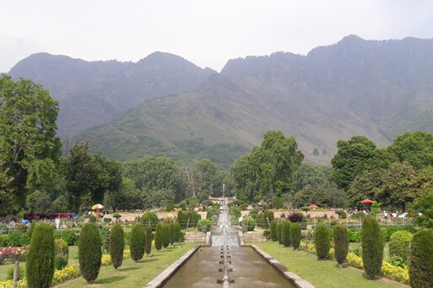 What is Nishat Bagh famous for