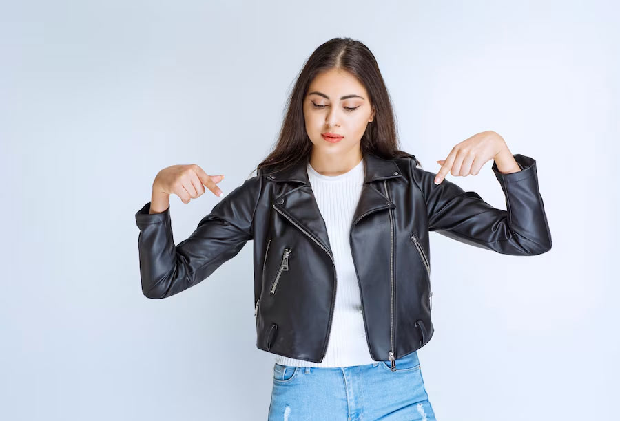 tips to clean leather clothes