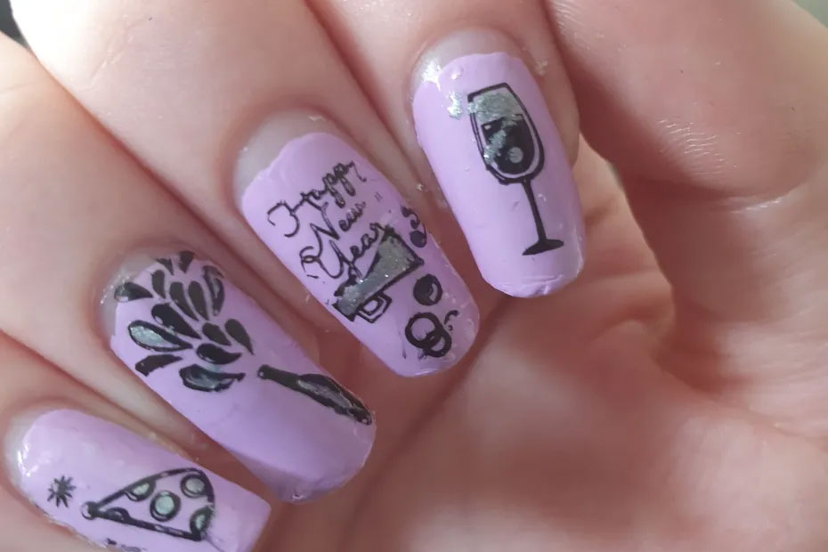 Happy new year nail art
