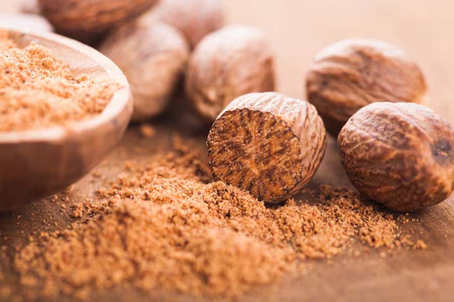 nutmeg is helpful in weight loss (2)