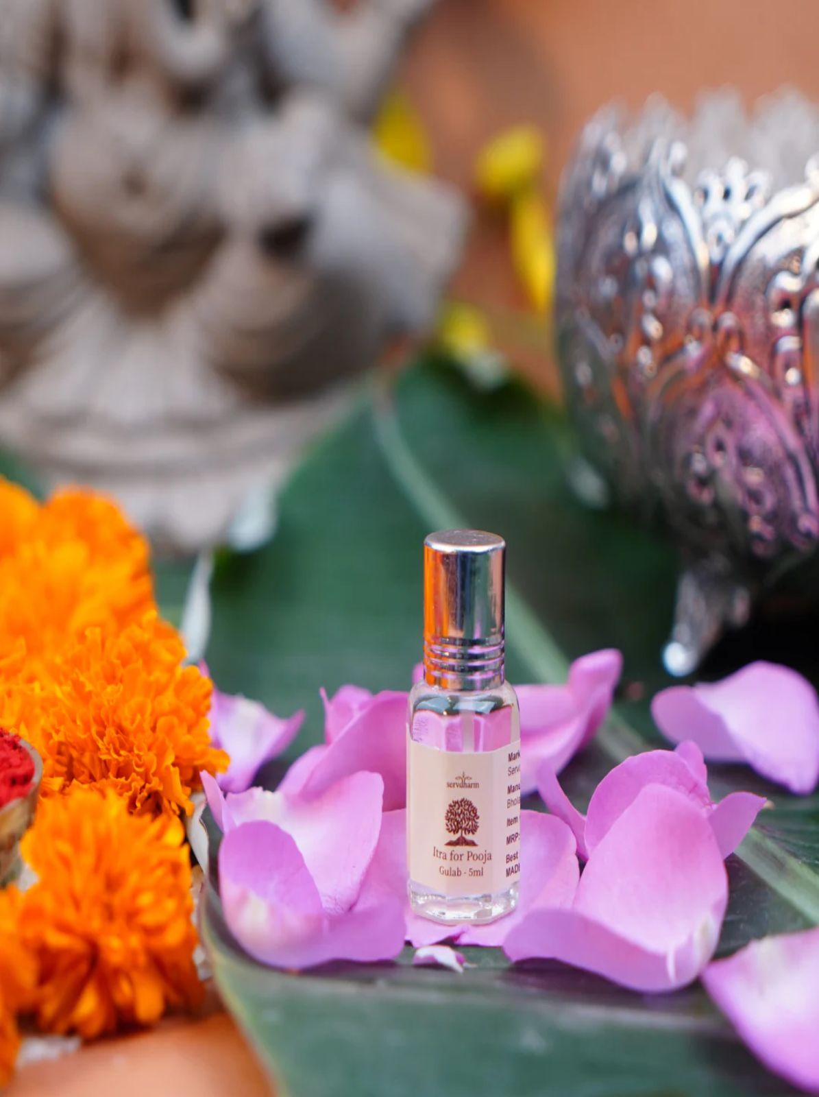 devi devtao ko kyu itr lagaye