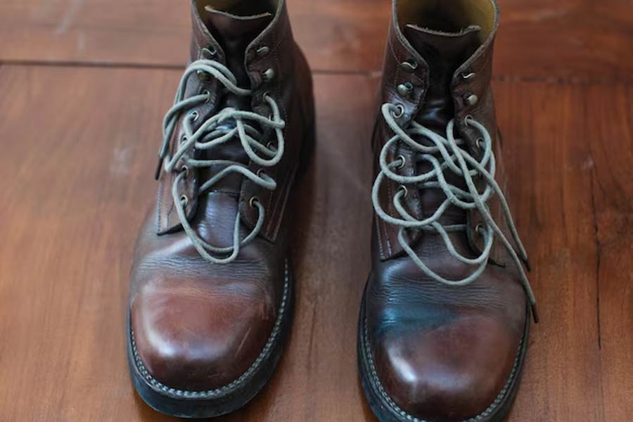 hacks to remove wrinkles from shoes