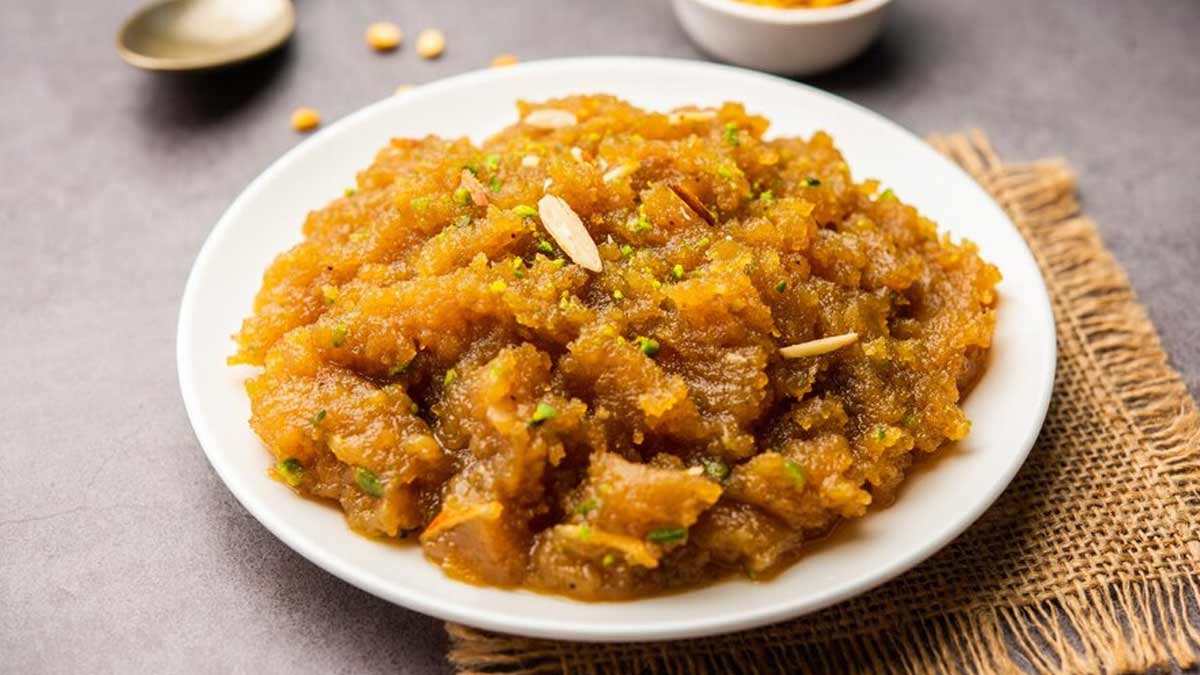 परफेक्ट अमृतसर गुड़ का हलवा बनाने के ट्रिक्स नहीं जानते होंगे आप | how to make perfect amritsari gur ka halwa at home | HerZindagi