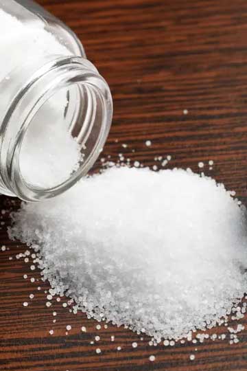 know-about-life-hacks-related-to-salt