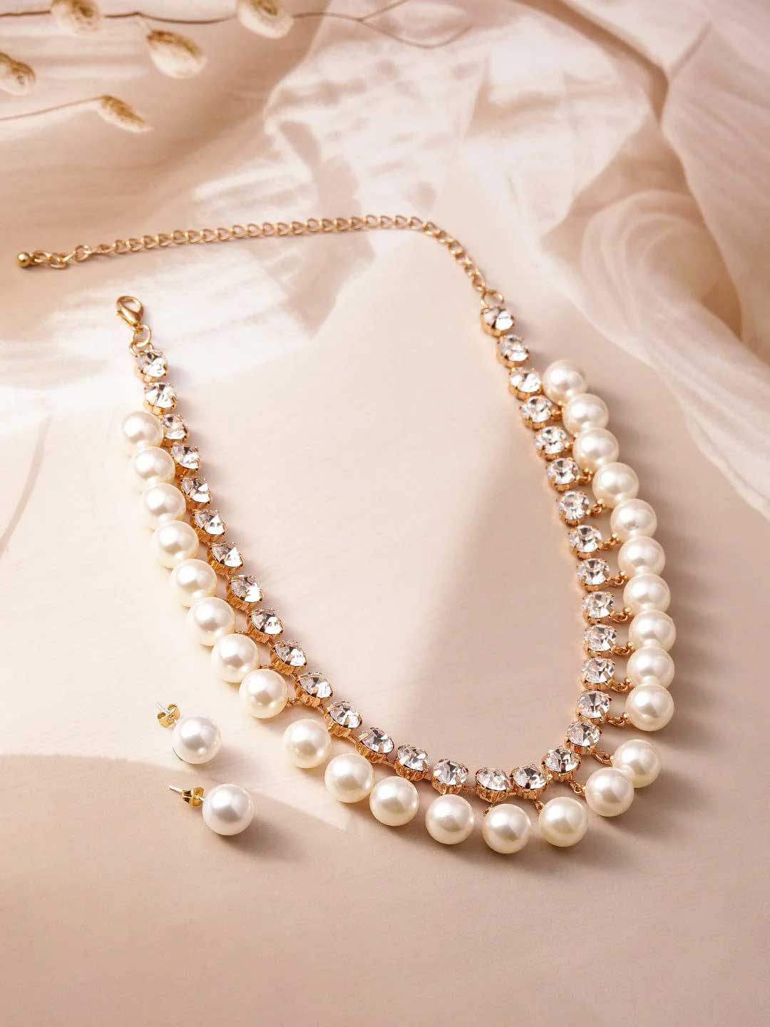 White pearl jewellery set