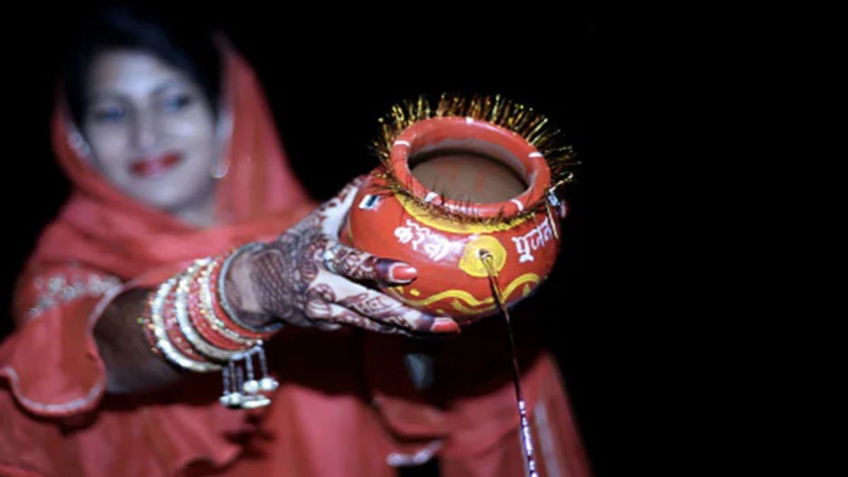 sakat chauth pr chandrama ko kin cheezo se de arghya