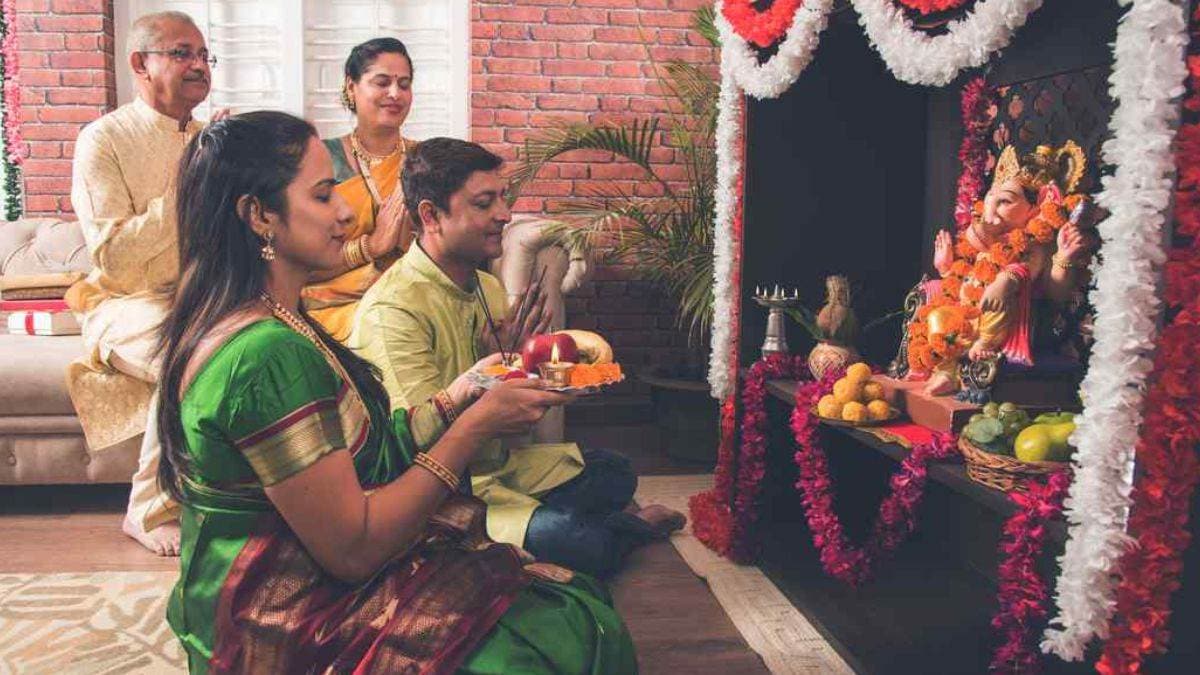 kab bhagwan ko naman nahi kiya jata hai