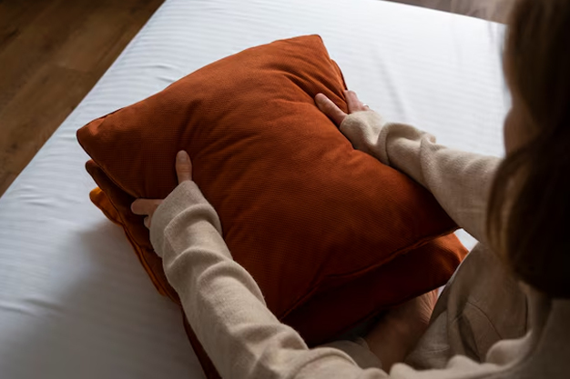 sleep in comfortable position in back pain