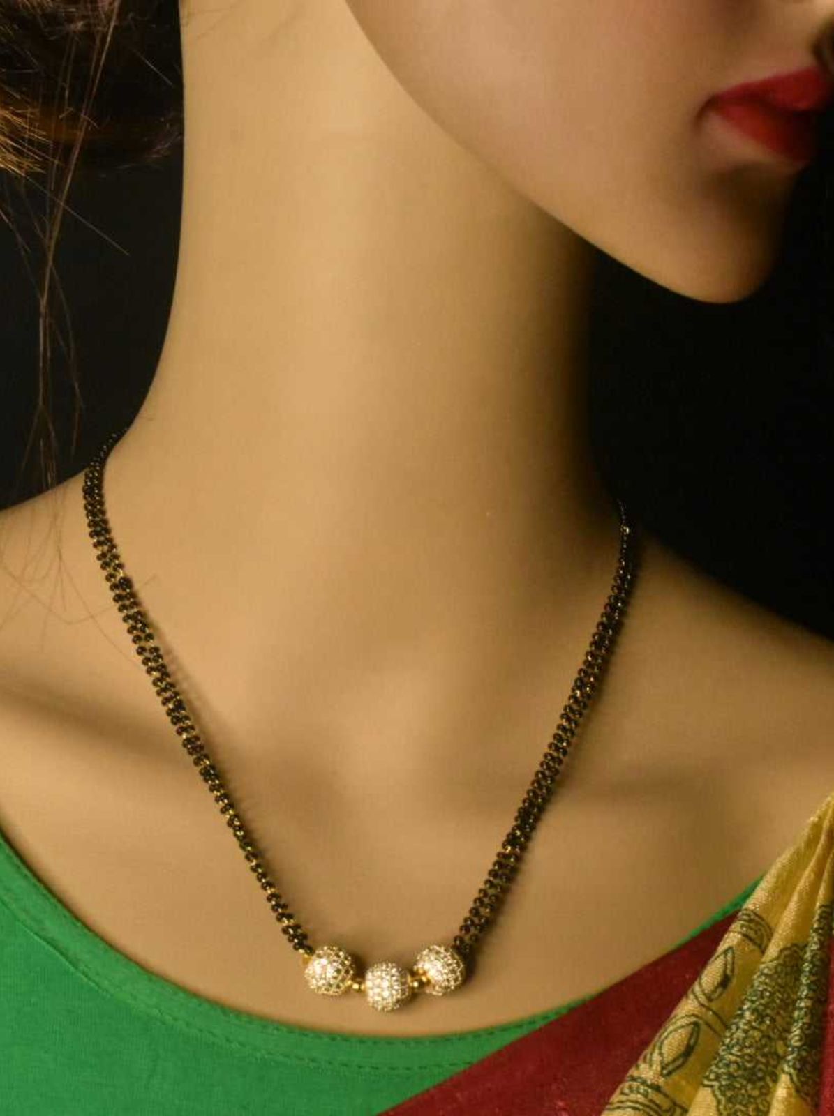 how many knots we should tie while wearing mangalsutra hindi