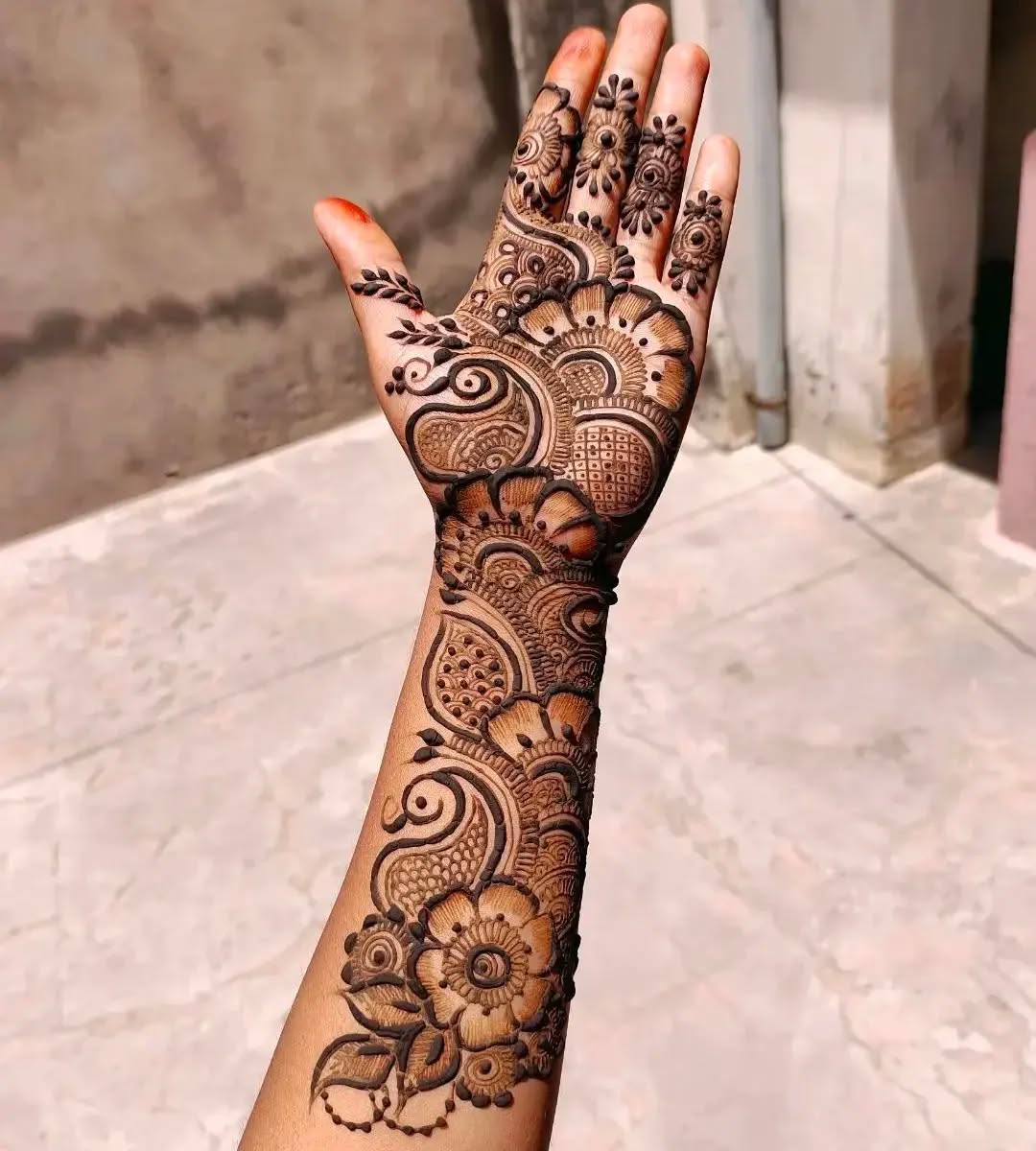 full hand mehndi designs