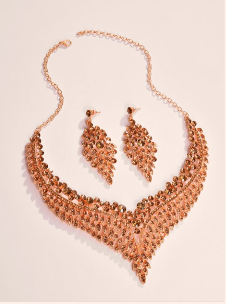 style stone work jewellery