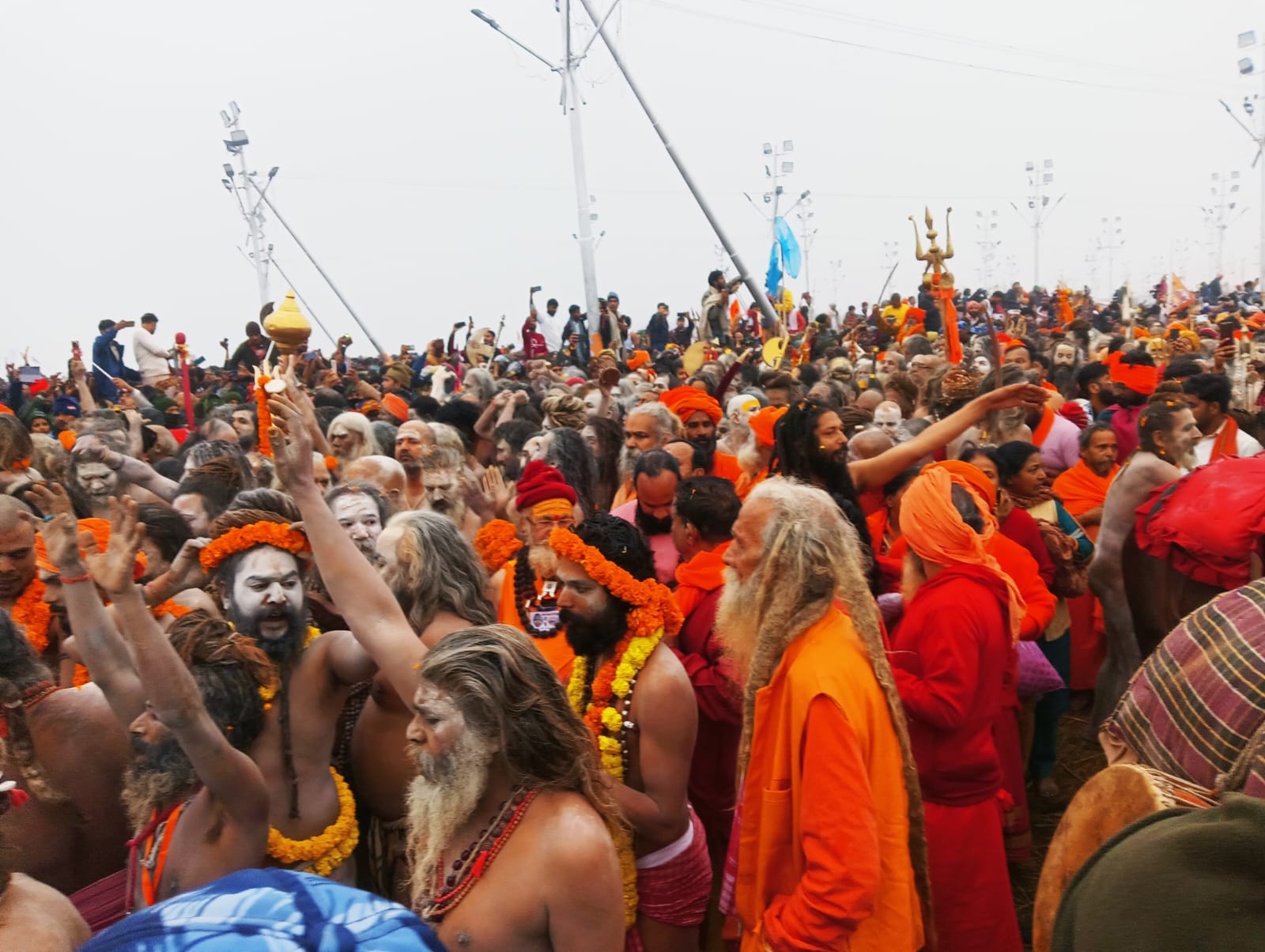 Why Naga Sadhus Keep Dhuni