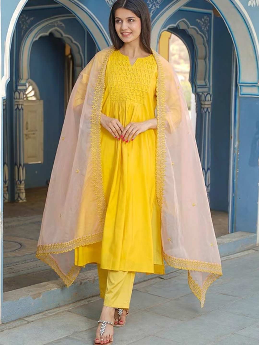 yellow suit latest designs (3)