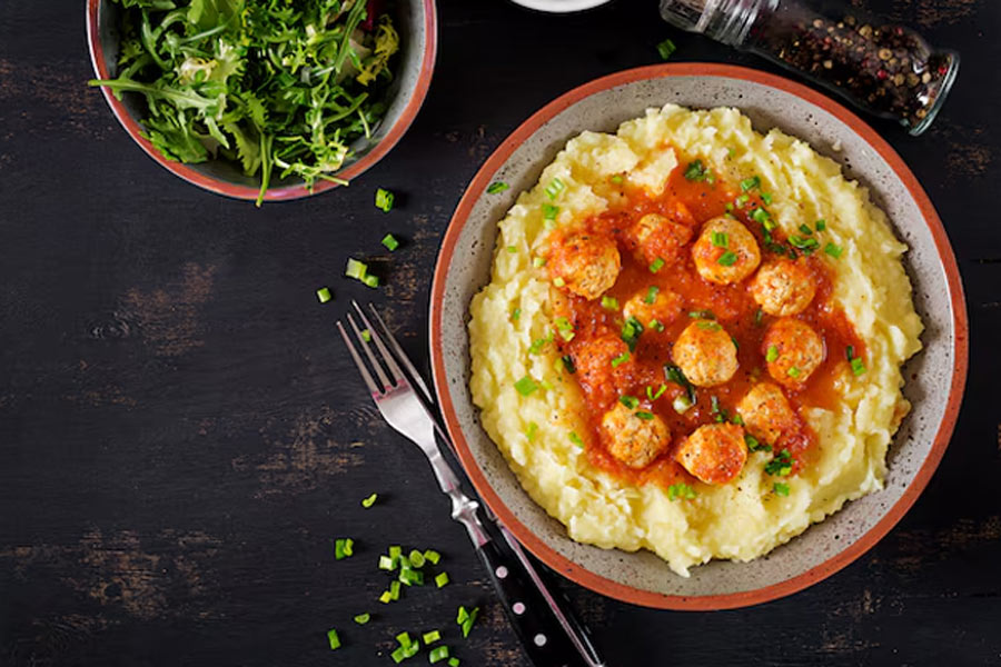 mini swedish meatballs and mashed potato