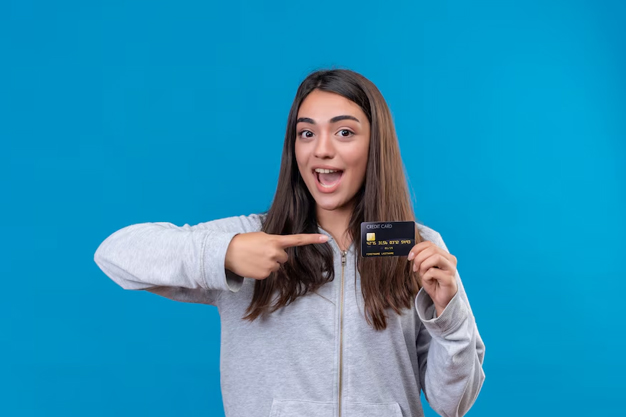 which credit cards can give free access to airport lounge