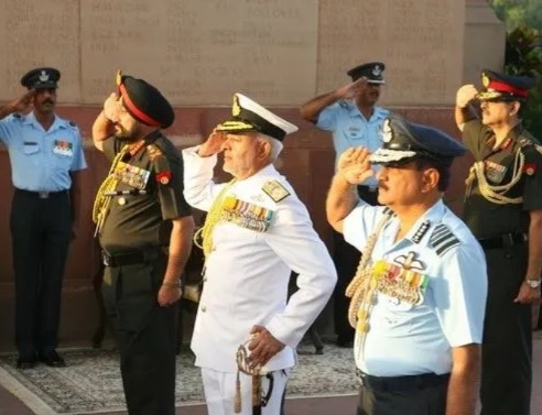 open palm salute significance