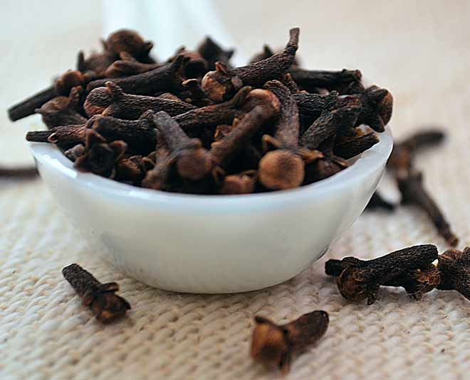 what happens if you chew one laung clove after meals everyday