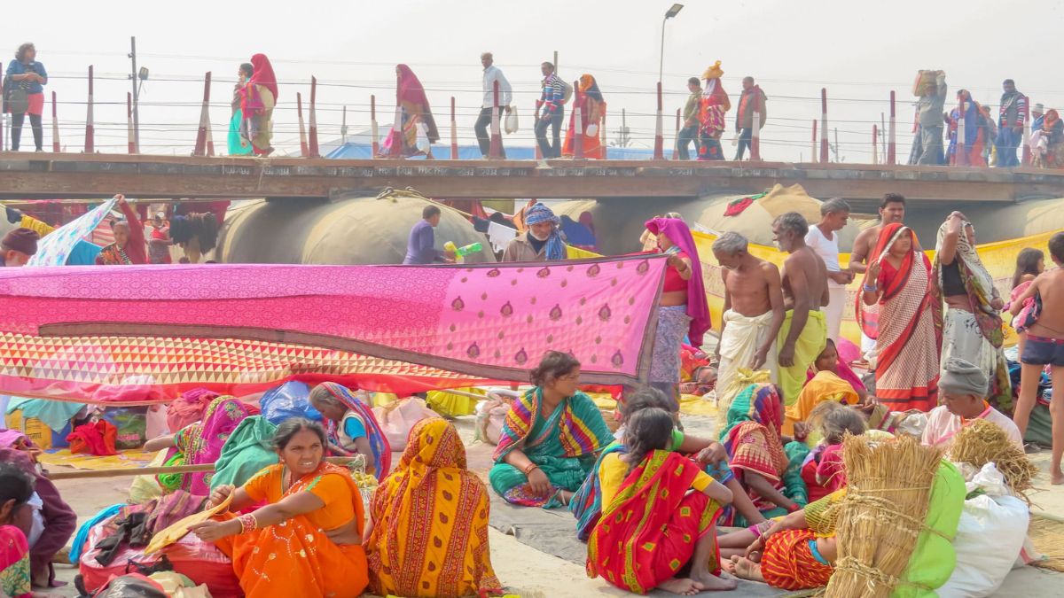 maha kumbh mein kaun si teen sevaye kare