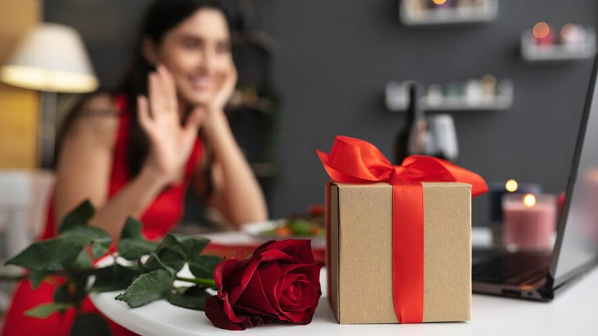gift-ideas-under-fifty-rupee-for-your-someone-special-rose-day