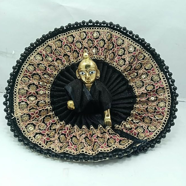 is black colour good for laddu gopal