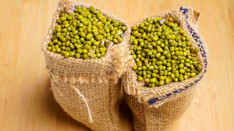 What can I make with moong dal