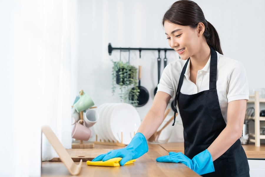 How do you get rid of food smell fast