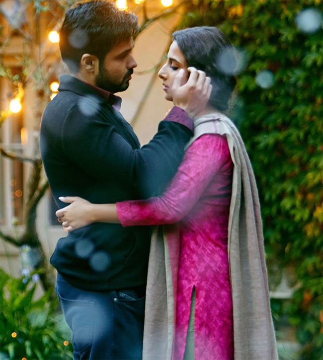 Hamari Adhuri Kahani move