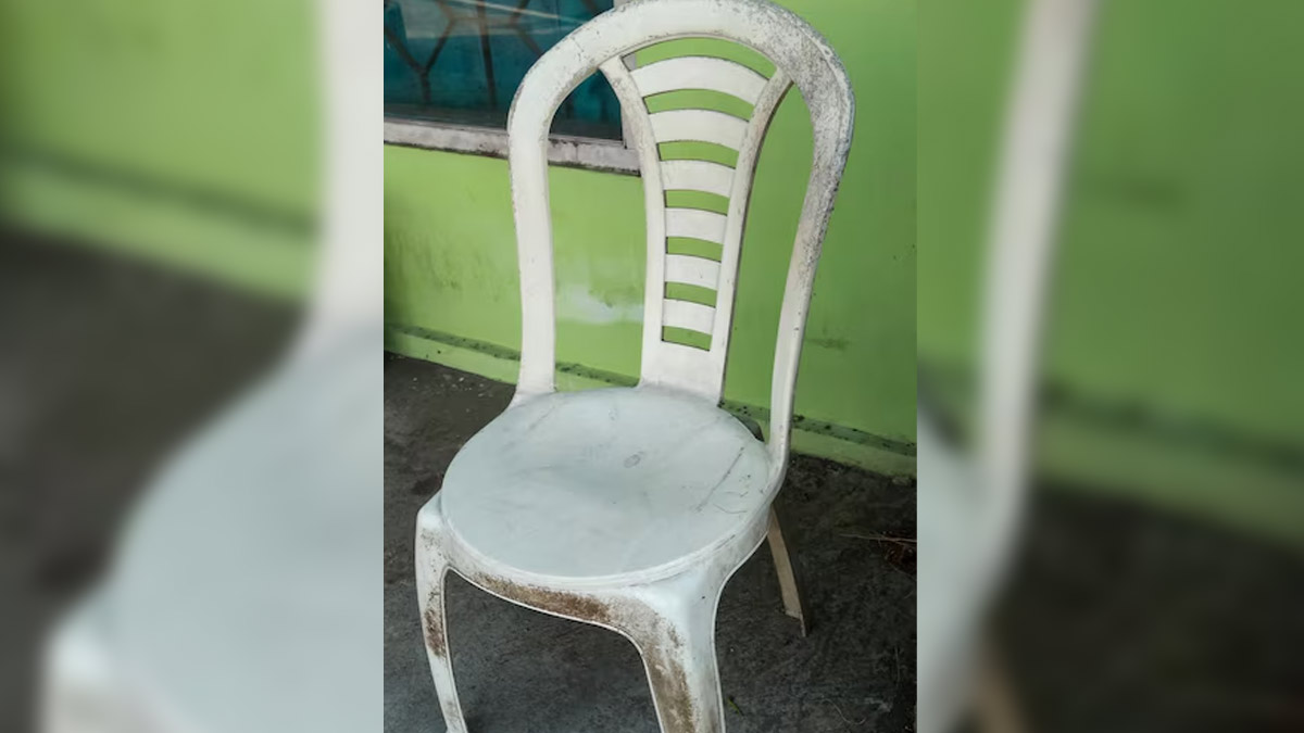 chair cleaning with baking soda