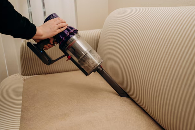 Clean with vacuum cleaner (2)